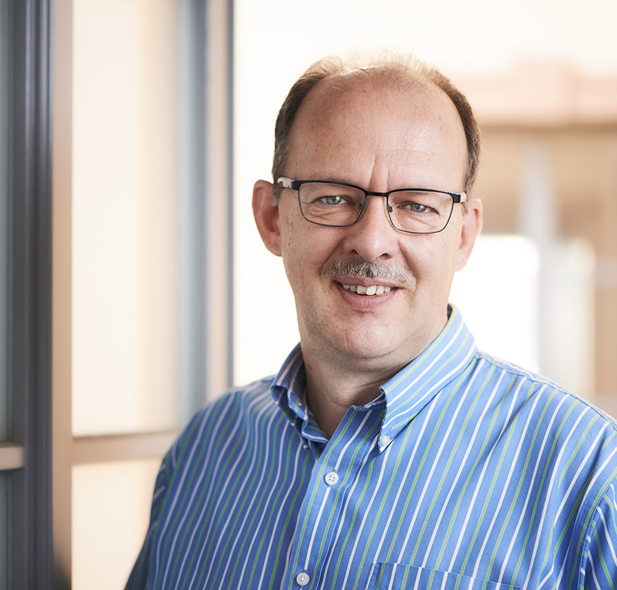Volker Riemann Volker Riemann